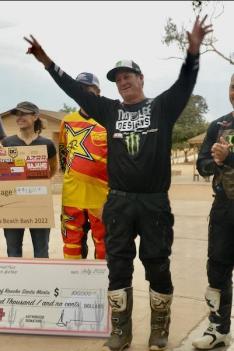 Cameron Steele celebrates money raised for kids in mexico with baja beach bash