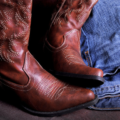 wear your cowboy boots regularly to break in